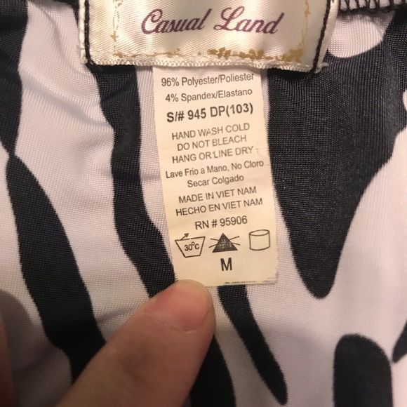 Zebra Print Casual Land Size M Dress - Picture 4 of 4